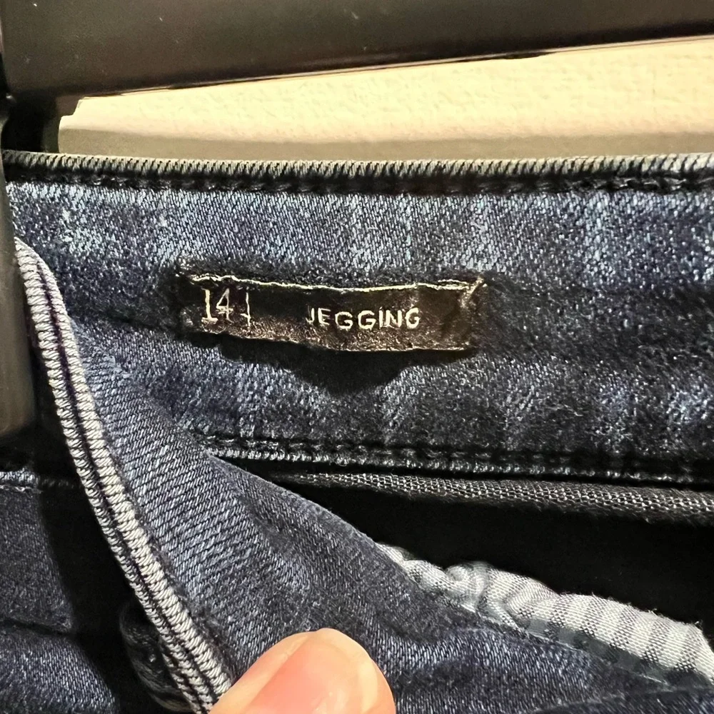 Dark Blue Talbots Women's Jegging Jeans - Picture 3 of 3